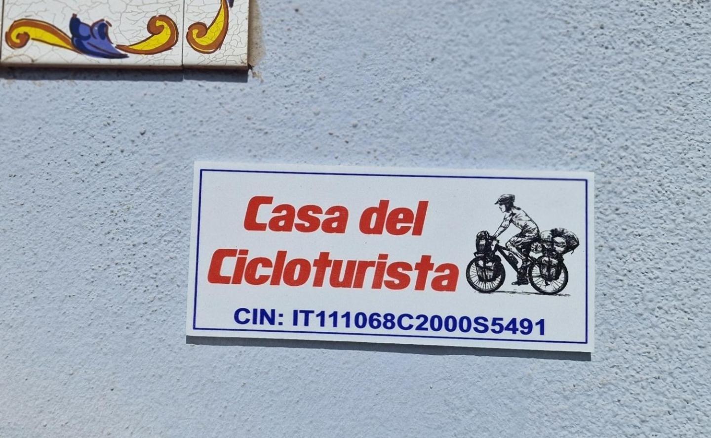 Casa Del Cicloturista Leilighet Santadi Eksteriør bilde