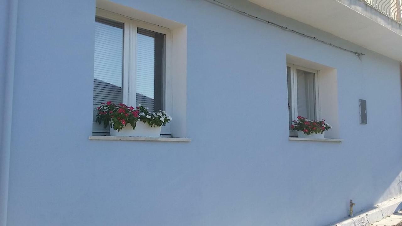 Casa Del Cicloturista Leilighet Santadi Eksteriør bilde